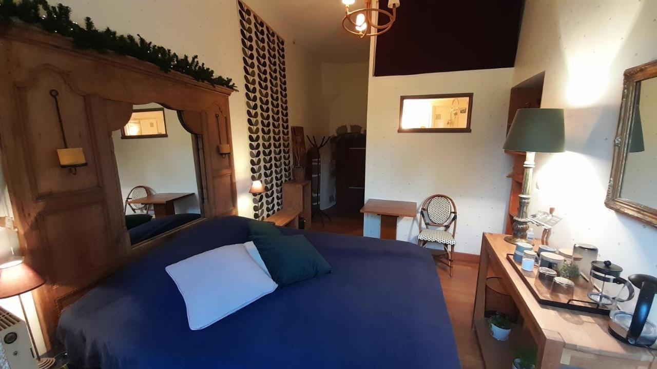 Les Chambres Du Logis Du Chatelier Bressuire Kültér fotó